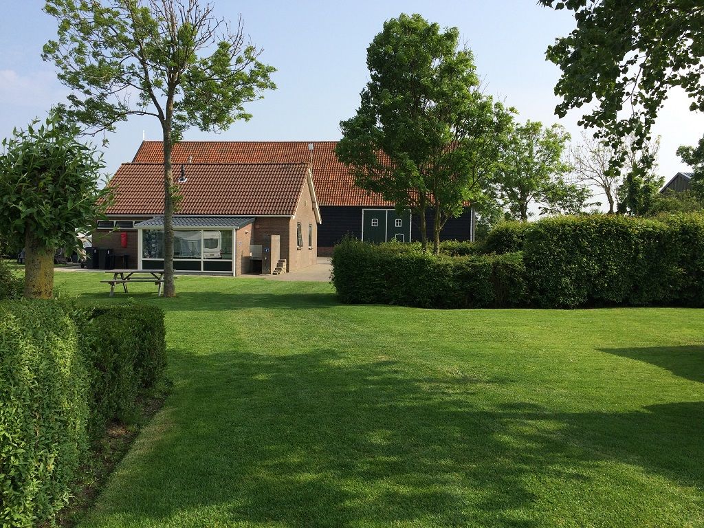 Chalet in de tuin